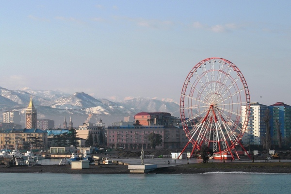 Black Sea ferris wheel