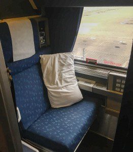 Roomette chair
